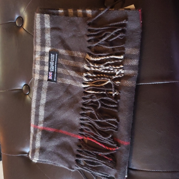 Cashmere collection scarf NWT - Picture 6 of 6